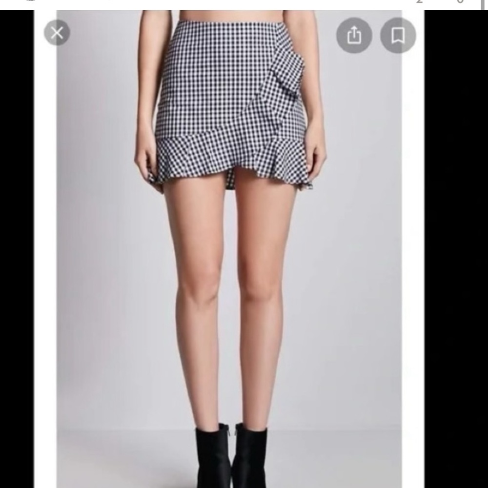 Plaid ruffle skort